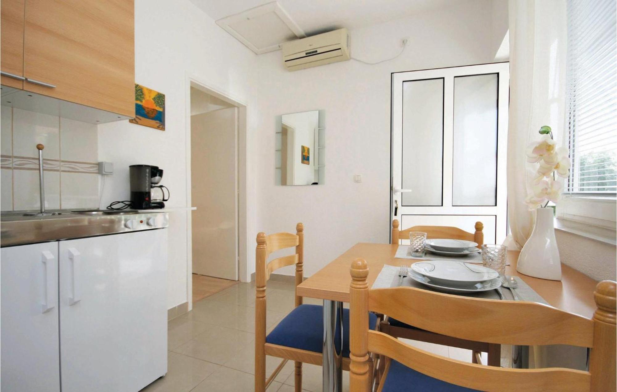 Apartment Raslina Lxvi Exterior photo